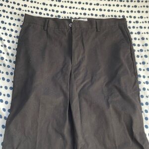 Amazon Essentials Men’s Classic Chino Pants